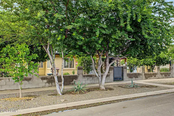 6702 N 60th Avenue, Glendale, AZ 85301