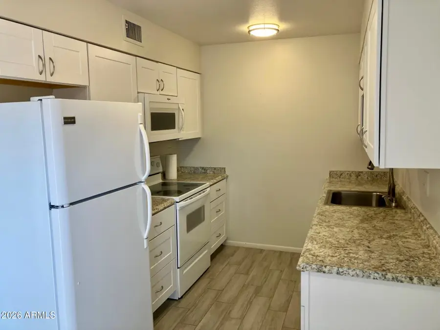 9949 W Ocotillo Drive, Sun City, AZ 85373 - #3