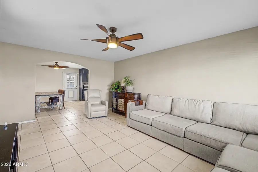 6427 W Purdue Avenue, Glendale, AZ 85302 - #3
