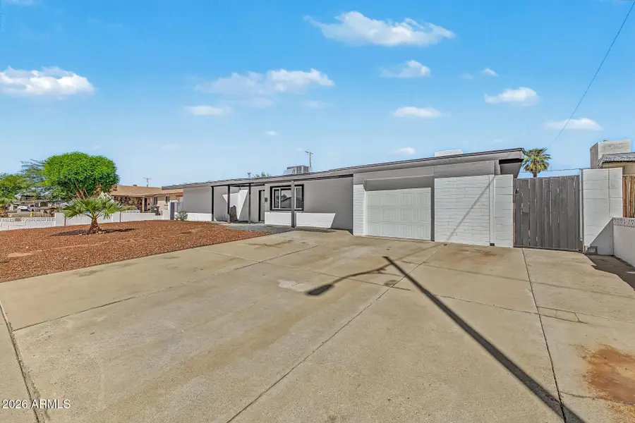 5640 W Highland Avenue, Phoenix, AZ 85031 - #3