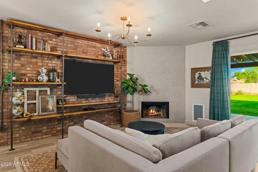 633 N Roosevelt Avenue, Chandler, AZ 85226 - #2