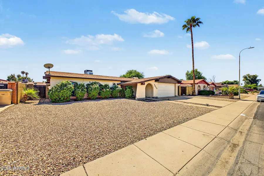 4633 W Lawrence Lane, Glendale, AZ 85302 - #3