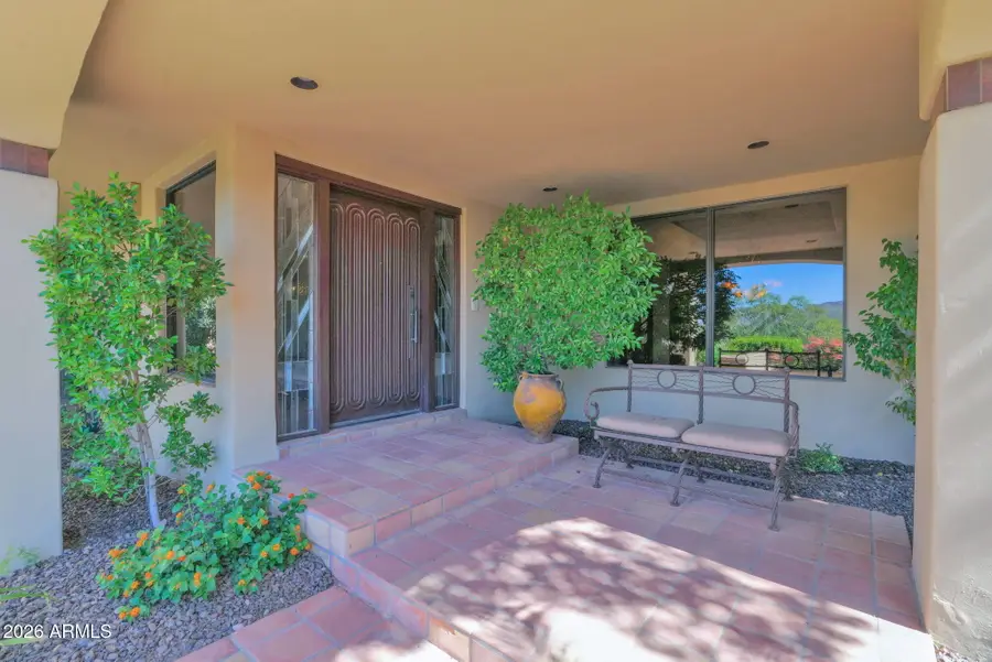 8129 N 54th Street N, Paradise Valley, AZ 85253 - #2