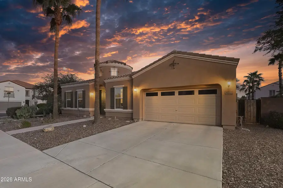 4221 E Canyon Way E, Chandler, AZ 85249 - #2