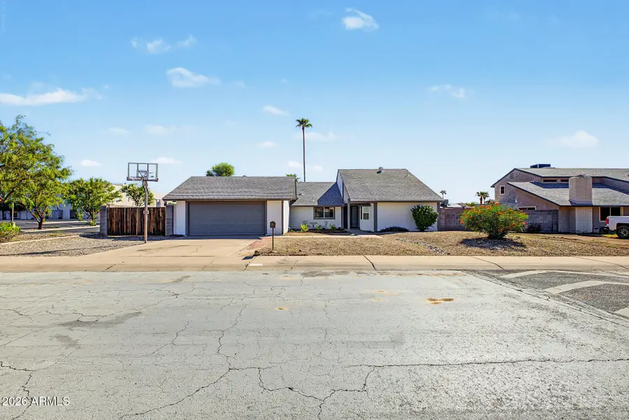 4401 W Gelding Drive, Glendale, AZ 85306 - #3