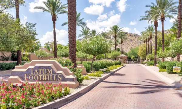 4627 E Sanna Street, Phoenix, AZ 85028