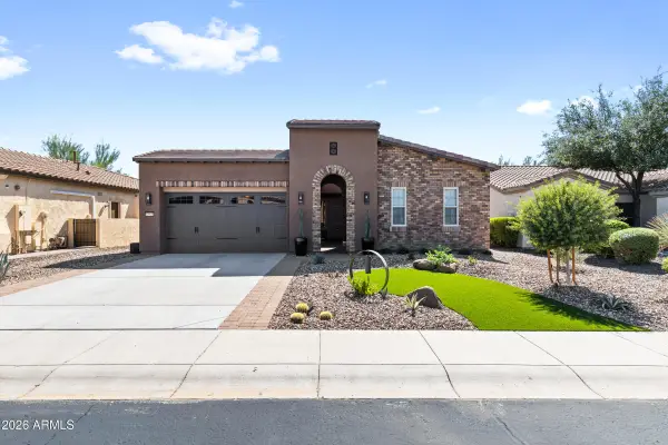 12941 W Red Fox Road W, Peoria, AZ 85383