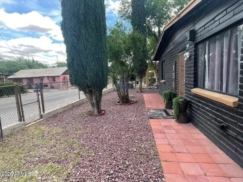731 W Hughes Street, Nogales, AZ 85621 - #2