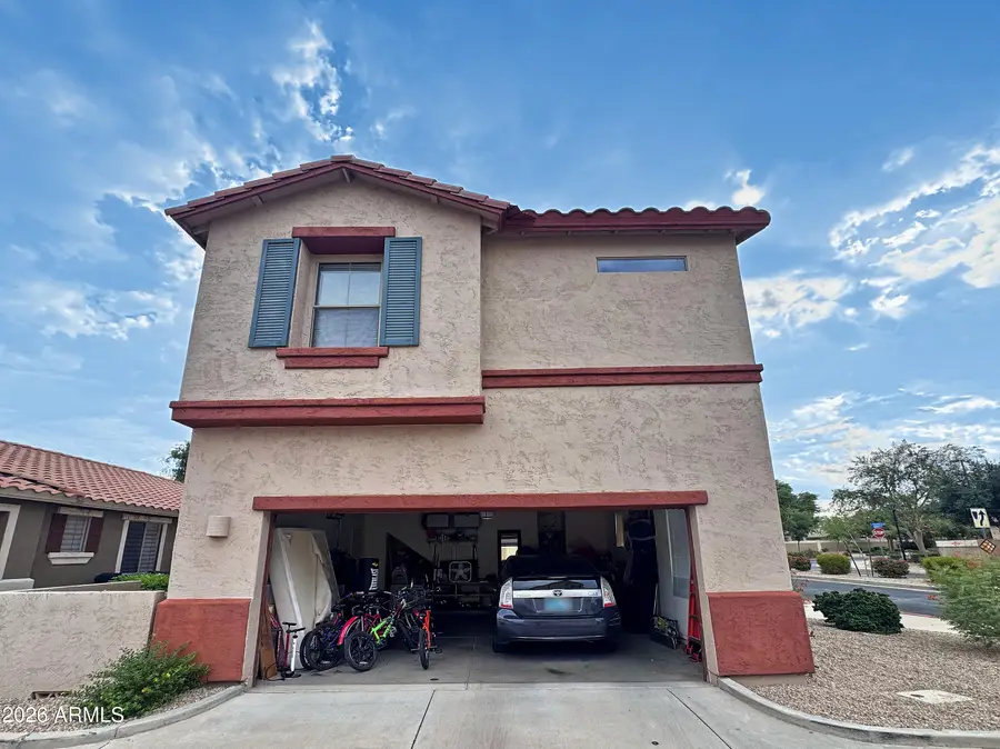 1032 E Cantebria Drive, Gilbert, AZ 85296 - #2