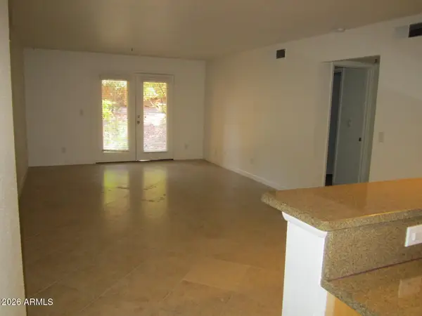 4704 E Paradise Village Parkway N #141, Phoenix, AZ 85032
