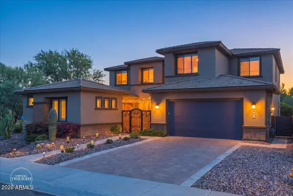 2914 E Los Gatos Drive, Phoenix, AZ 85050