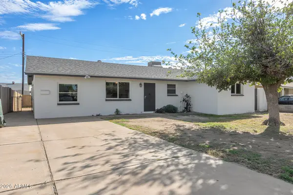 7935 W Earll Drive, Phoenix, AZ 85033
