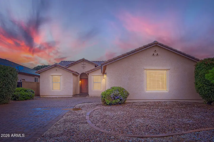 906 W Desert Hollow Drive, San Tan Valley, AZ 85143 - #3