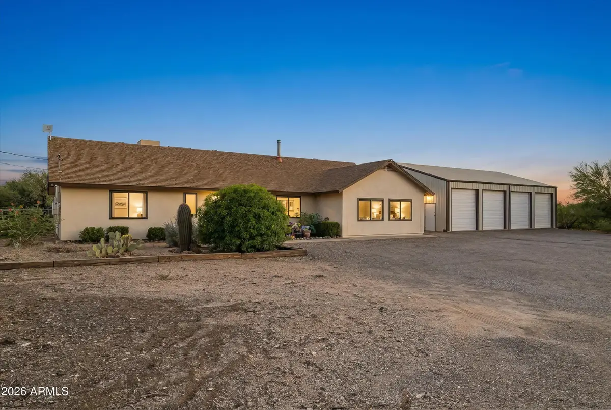 2015 E Circle Mountain Road, New River, AZ 85087 - #1
