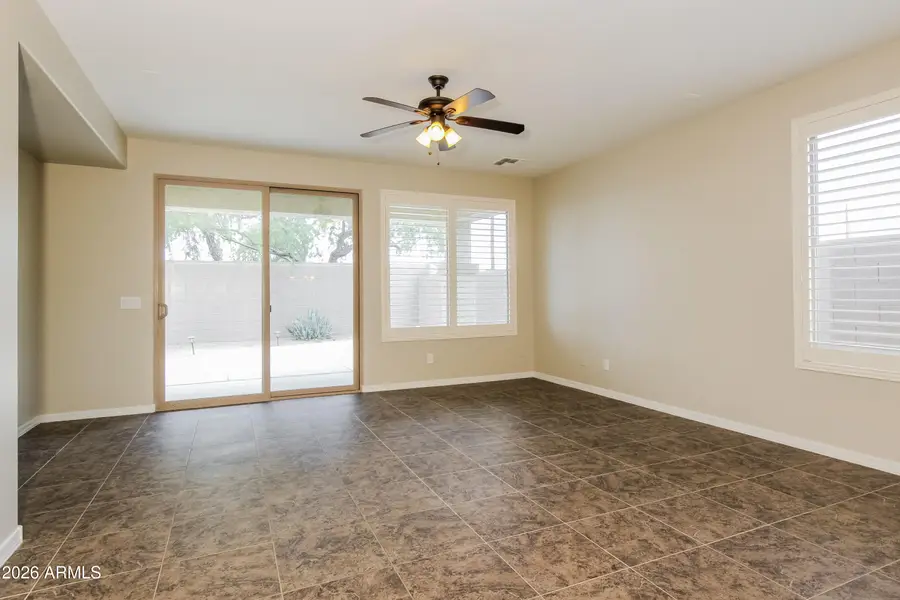 718 W Twin Peaks Parkway, San Tan Valley, AZ 85143 - #3