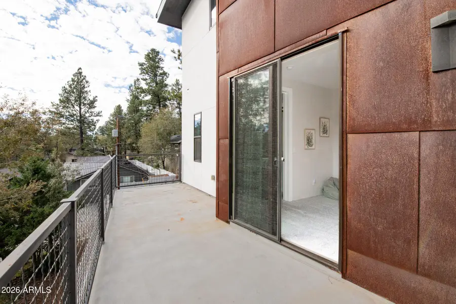 907 W Montvale Avenue, Flagstaff, AZ 86001 - #3