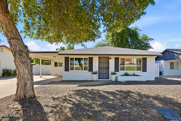 7715 E Earll Drive, Scottsdale, AZ 85251