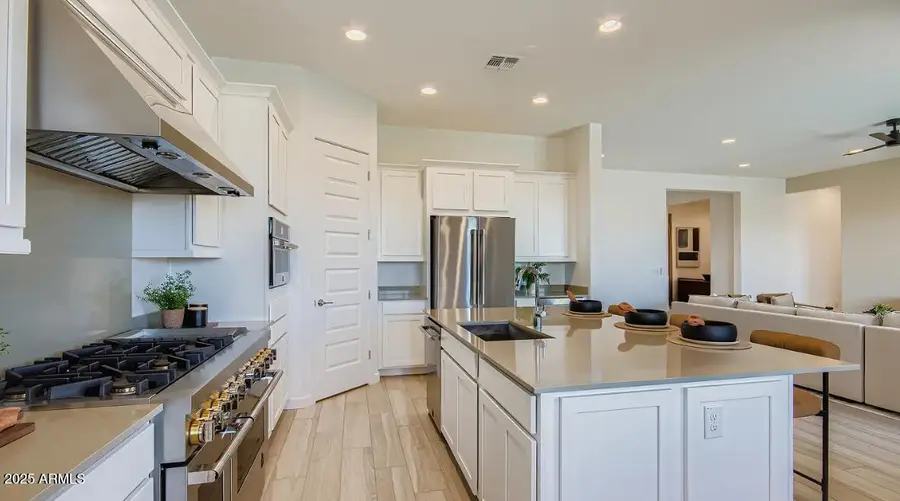 2928 E Ethelridge Drive, San Tan Valley, AZ 85143 - #3