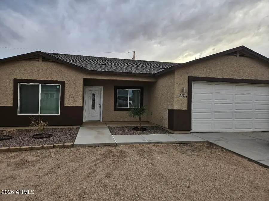 21717 W Laura Street, Wittmann, AZ 85361 - #2