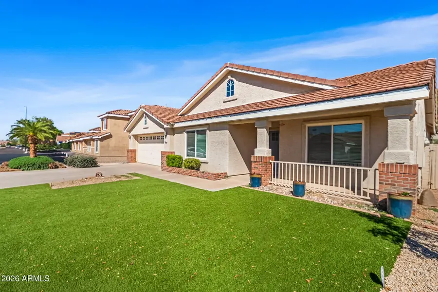 902 W Juanita Avenue, Gilbert, AZ 85233 - #3