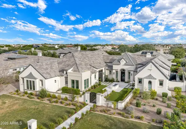 2748 E Hummingbird Way, Gilbert, AZ 85297