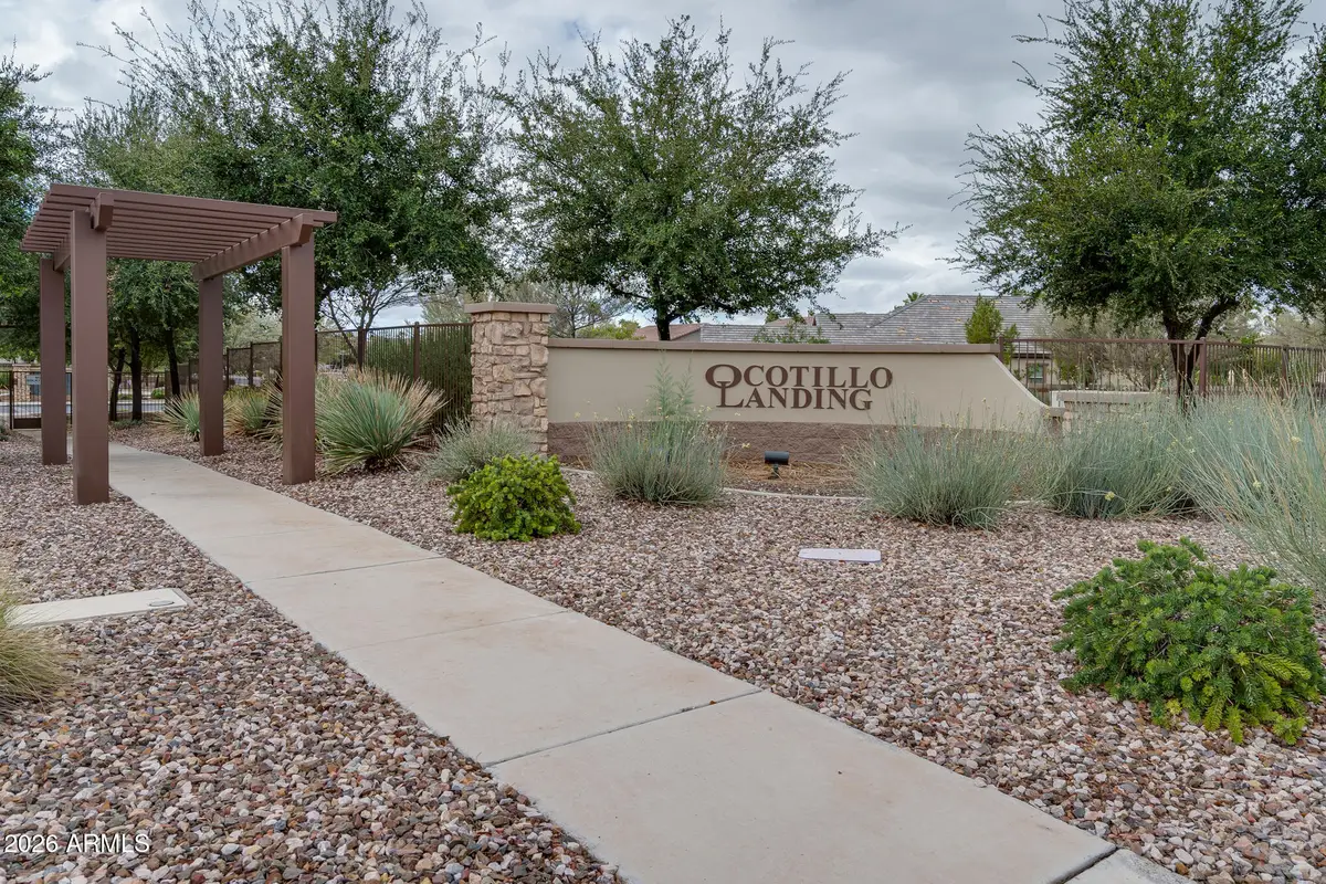 923 E Horseshoe Place, Chandler, AZ 85249 - #1