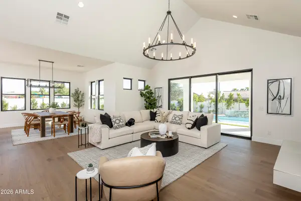 3025 E Rosemonte Drive, Phoenix, AZ 85050