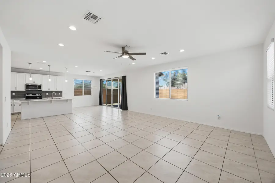 6742 W Discovery Drive, Glendale, AZ 85303 - #3