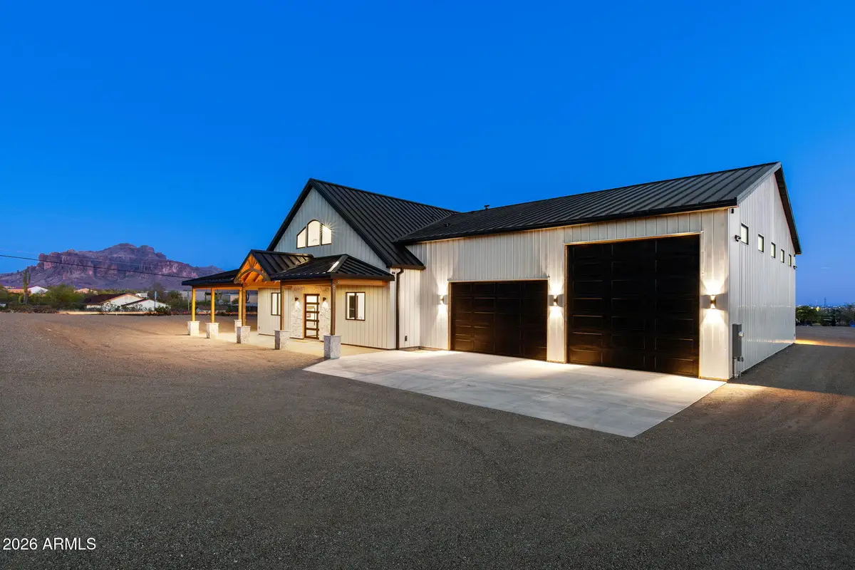 31 W Canyon Street, Apache Junction, AZ 85120 - #1