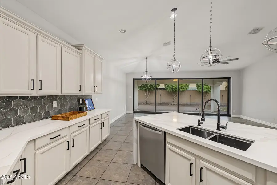 10734 E Lincoln Avenue, Mesa, AZ 85212 - #3