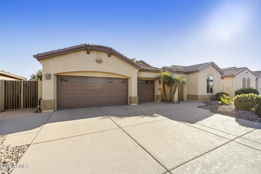 16477 W Holly Street, Goodyear, AZ 85395 - #3