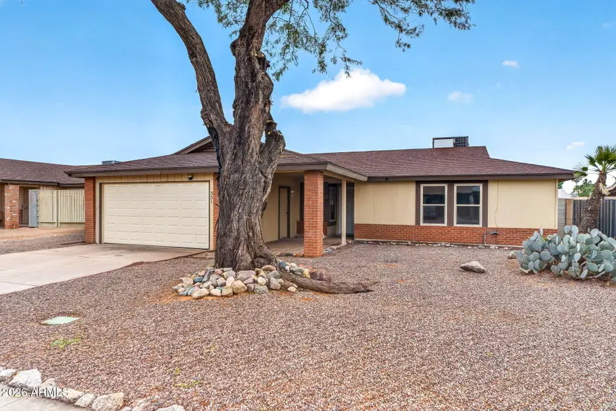 331 W Topeka Drive, Phoenix, AZ 85027 - #3