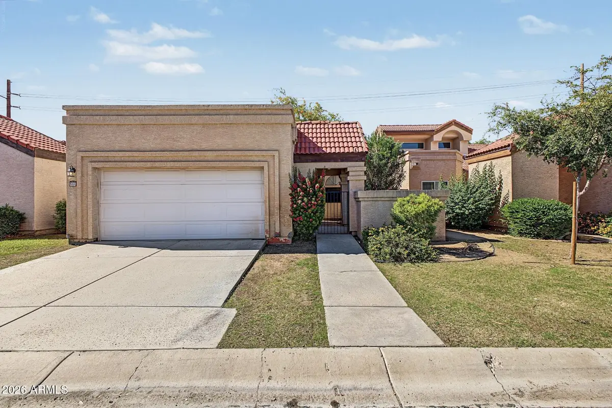 566 N Aspen Drive, Chandler, AZ 85226 - #1