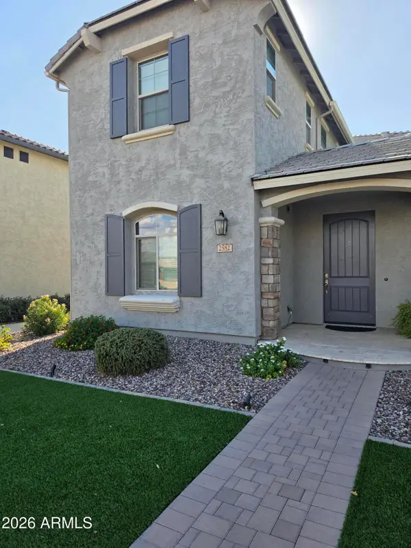 2582 S Betty Street, Gilbert, AZ 85295
