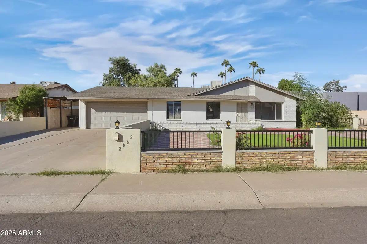 2002 W Bluefield Avenue, Phoenix, AZ 85023 - #1