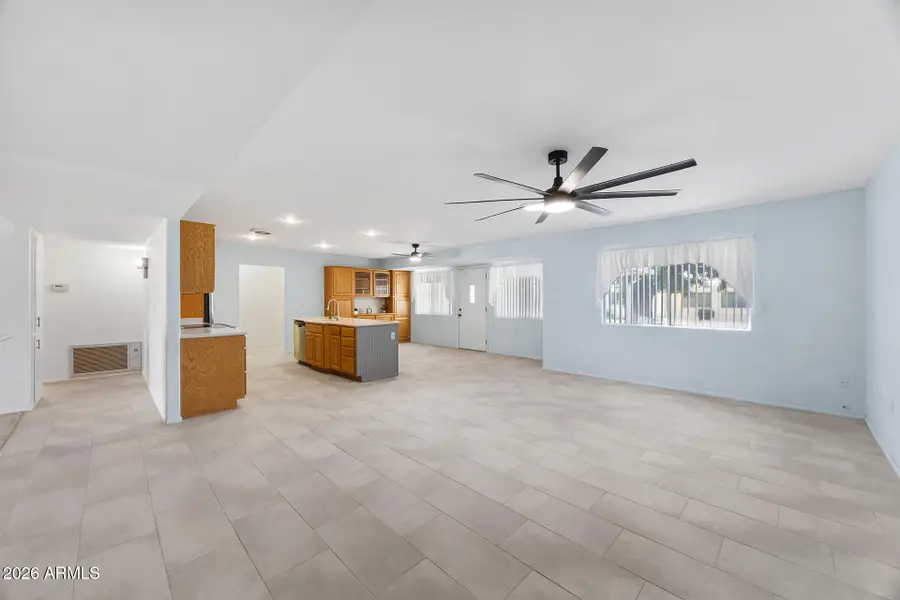 10339 W Prairie Hills Circle, Sun City, AZ 85351 - #3