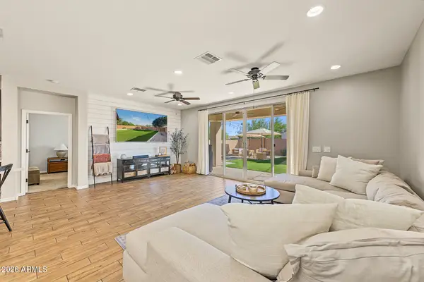 9429 W Meadowbrook Avenue, Phoenix, AZ 85037