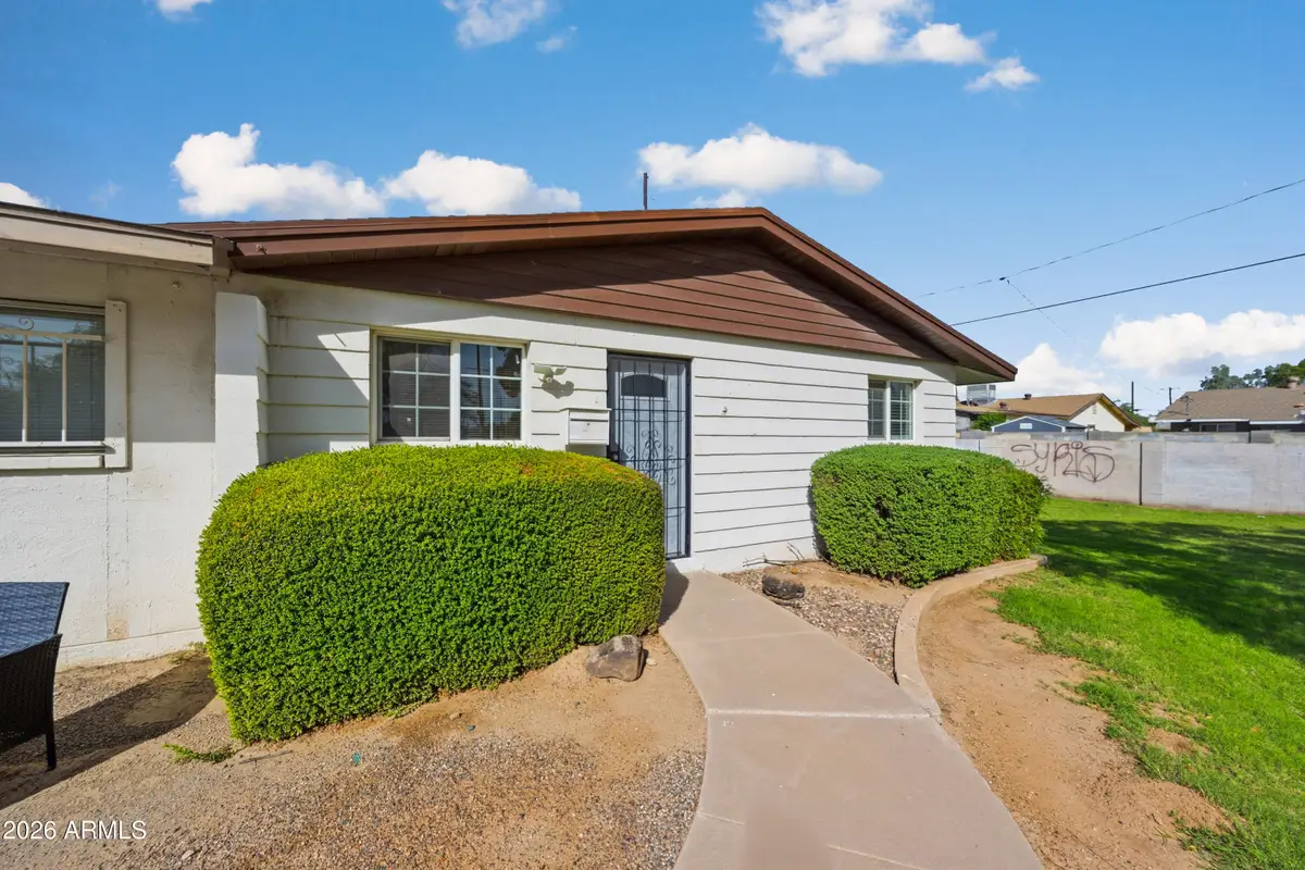 7113 W Minnezona Avenue, Phoenix, AZ 85033 - #1