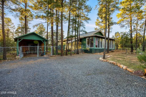 2926 Wildcat Trail, Overgaard, AZ 85933