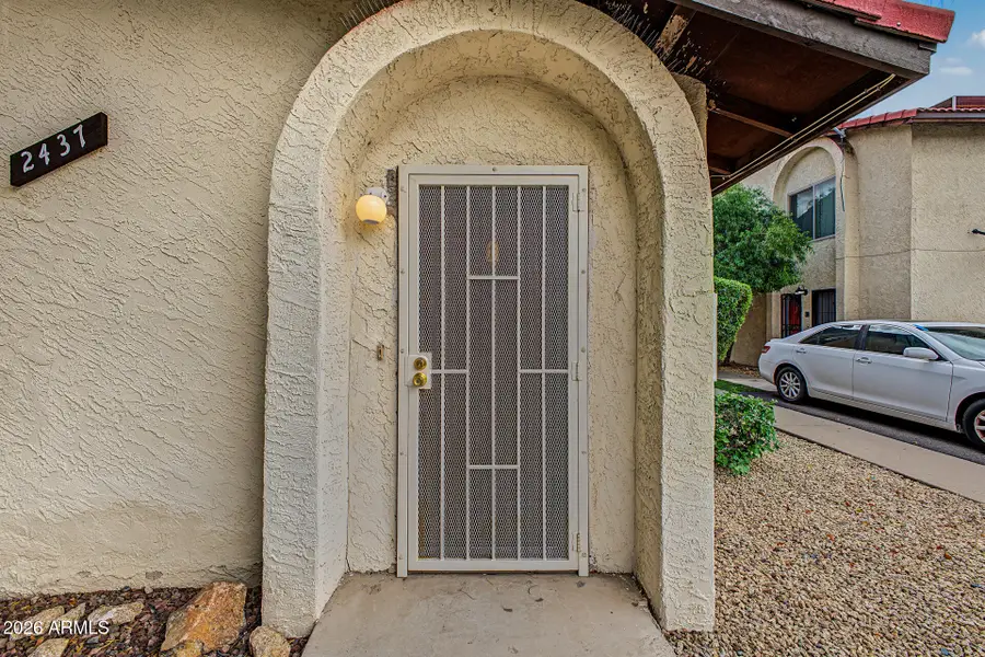 2437 E Tracy Lane #1, Phoenix, AZ 85032 - #3