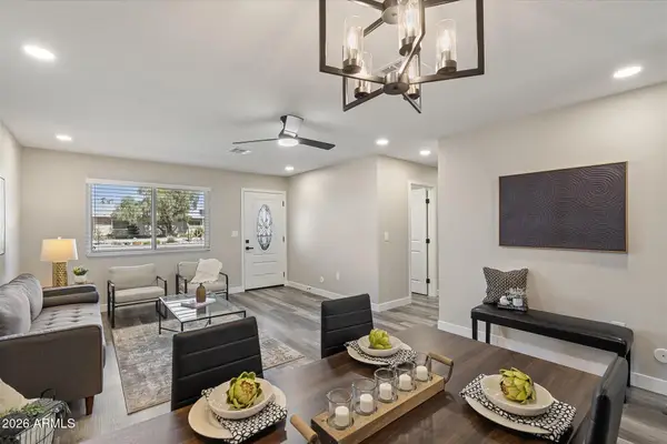 10887 W Thunderbird Boulevard, Sun City, AZ 85351
