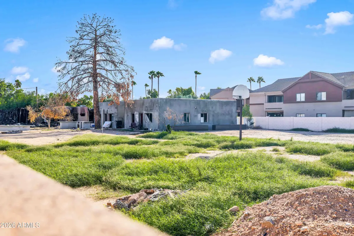 2601 E Paradise Lane, Phoenix, AZ 85032 - #1