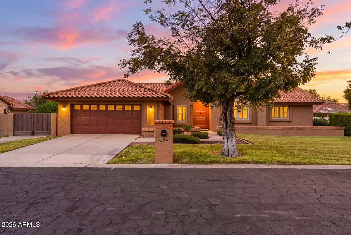 694 E Washington Avenue, Gilbert, AZ 85234 - #1