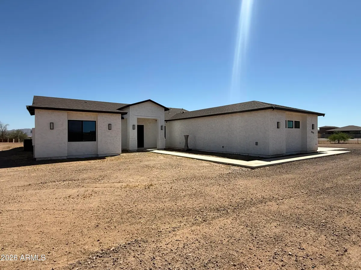 22227 W Dixileta Drive, Wittmann, AZ 85361 - #1