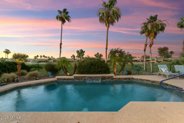 15676 W Avalon Drive W, Goodyear, AZ 85395