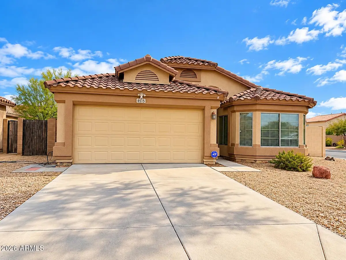 6515 W Crown King Road, Phoenix, AZ 85043 - #1