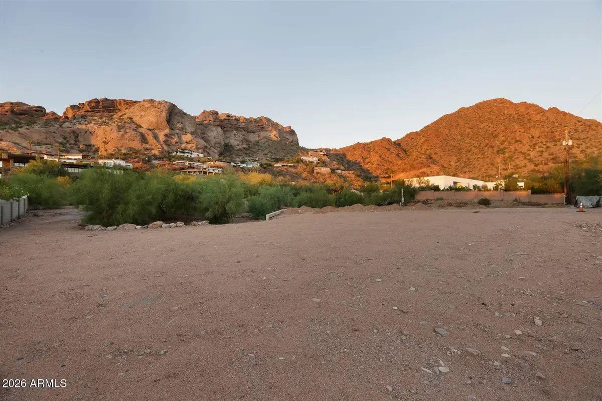 4853 E White Gates Drive #11, Phoenix, AZ 85018 - #1