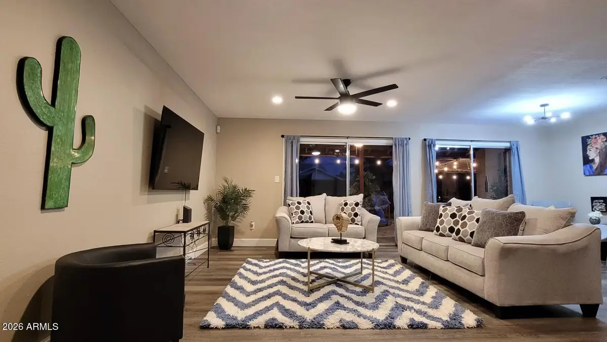 10819 W Hayward Avenue, Glendale, AZ 85307 - #1