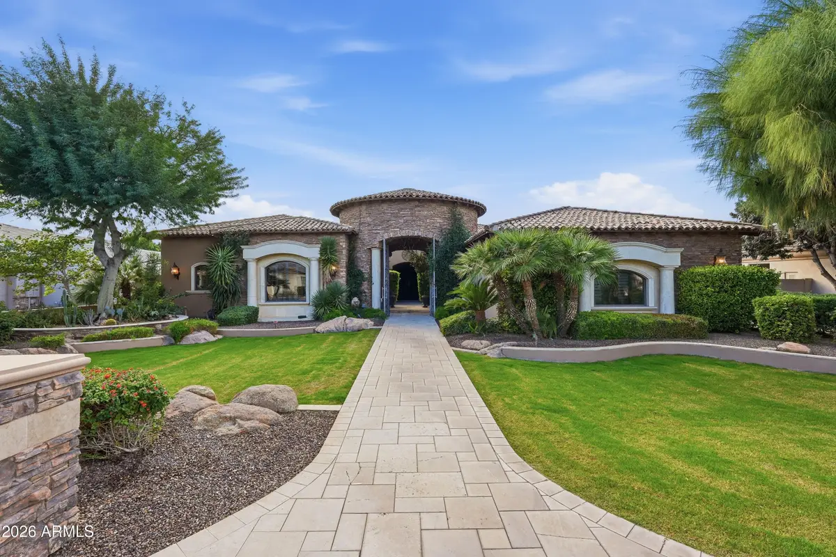 310 N Portland Avenue, Gilbert, AZ 85234 - #1