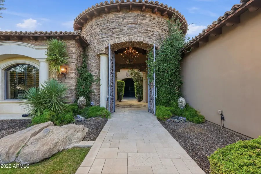 310 N Portland Avenue, Gilbert, AZ 85234 - #2